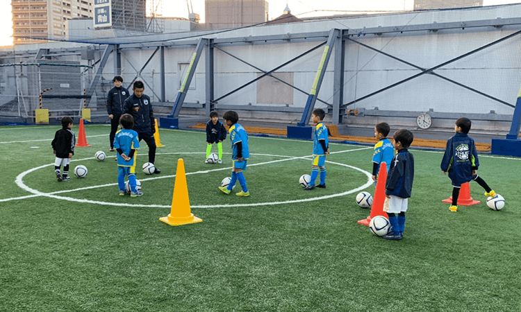 malvaサッカースクール立川校の練習風景